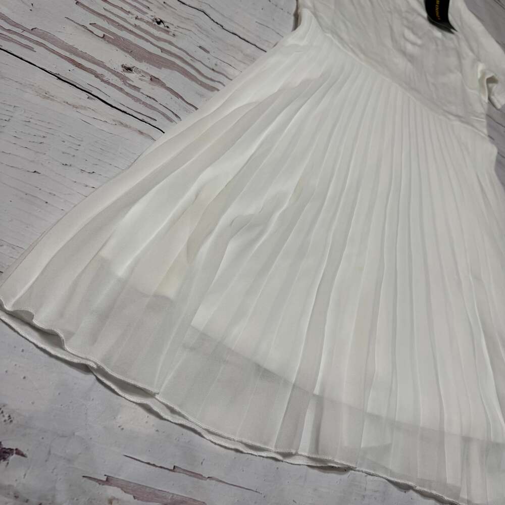 Woosea Women Pleated Dress White Size M Length knee - Picture 3 of 8